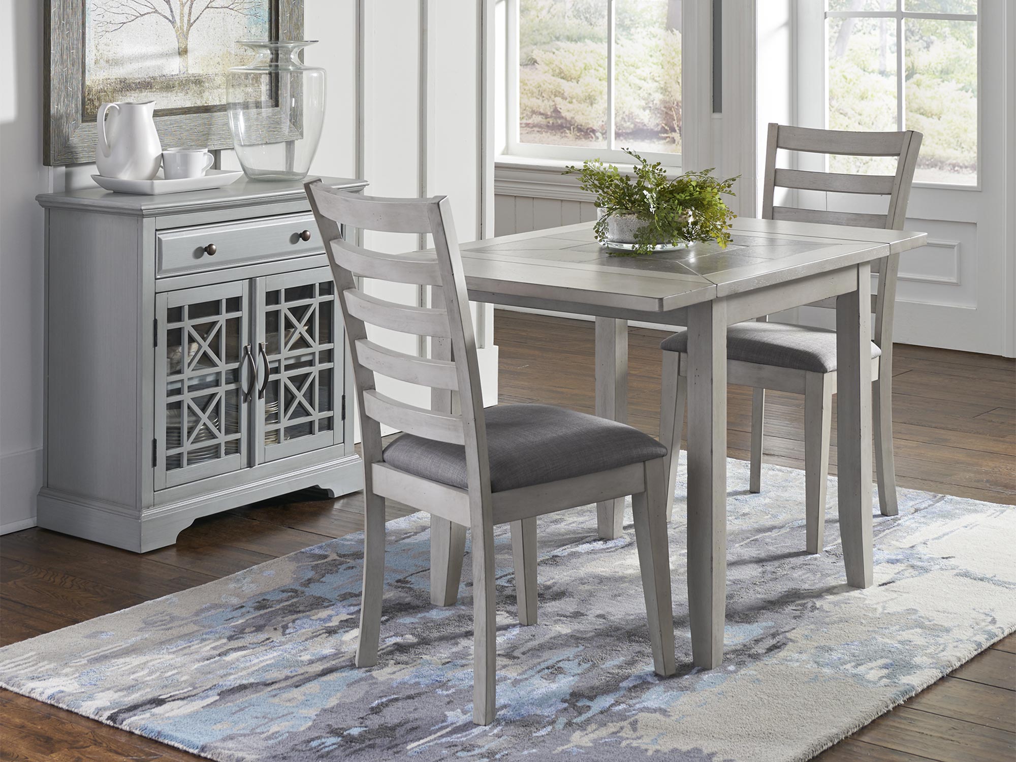 Aranżacja jadalni w kolorze szarym