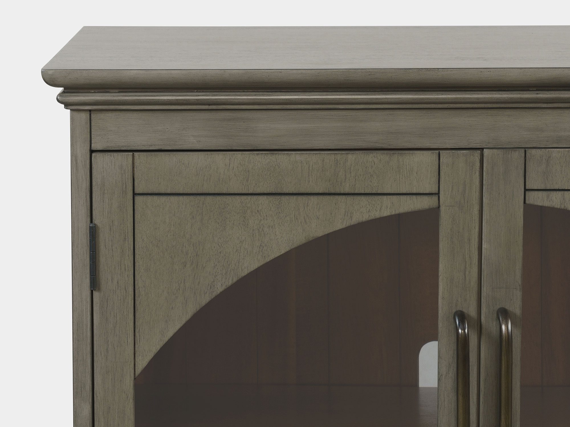 Witryna z przeszklonymi frontami do eleganckiego salonu