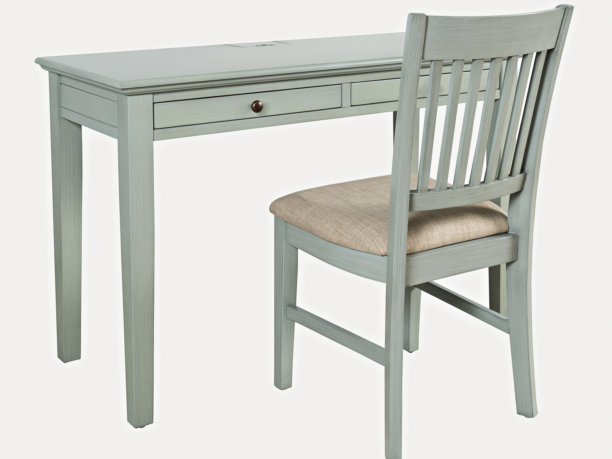 Drewniane krzesło z wysokim oparciem do klasycznej jadalni