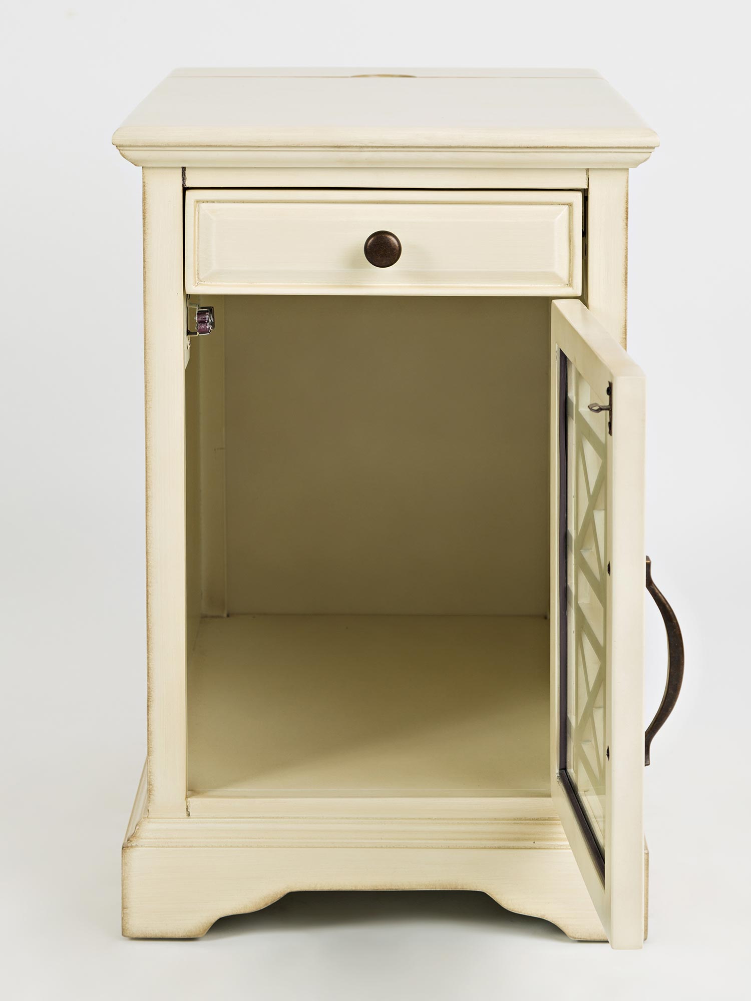 Szafka nocna w stylu vintage