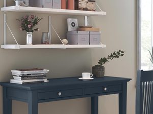 Miniaturka 6 - Eleganckie krzesło z tapicerowanym siedziskiem do klasycznego wnętrza