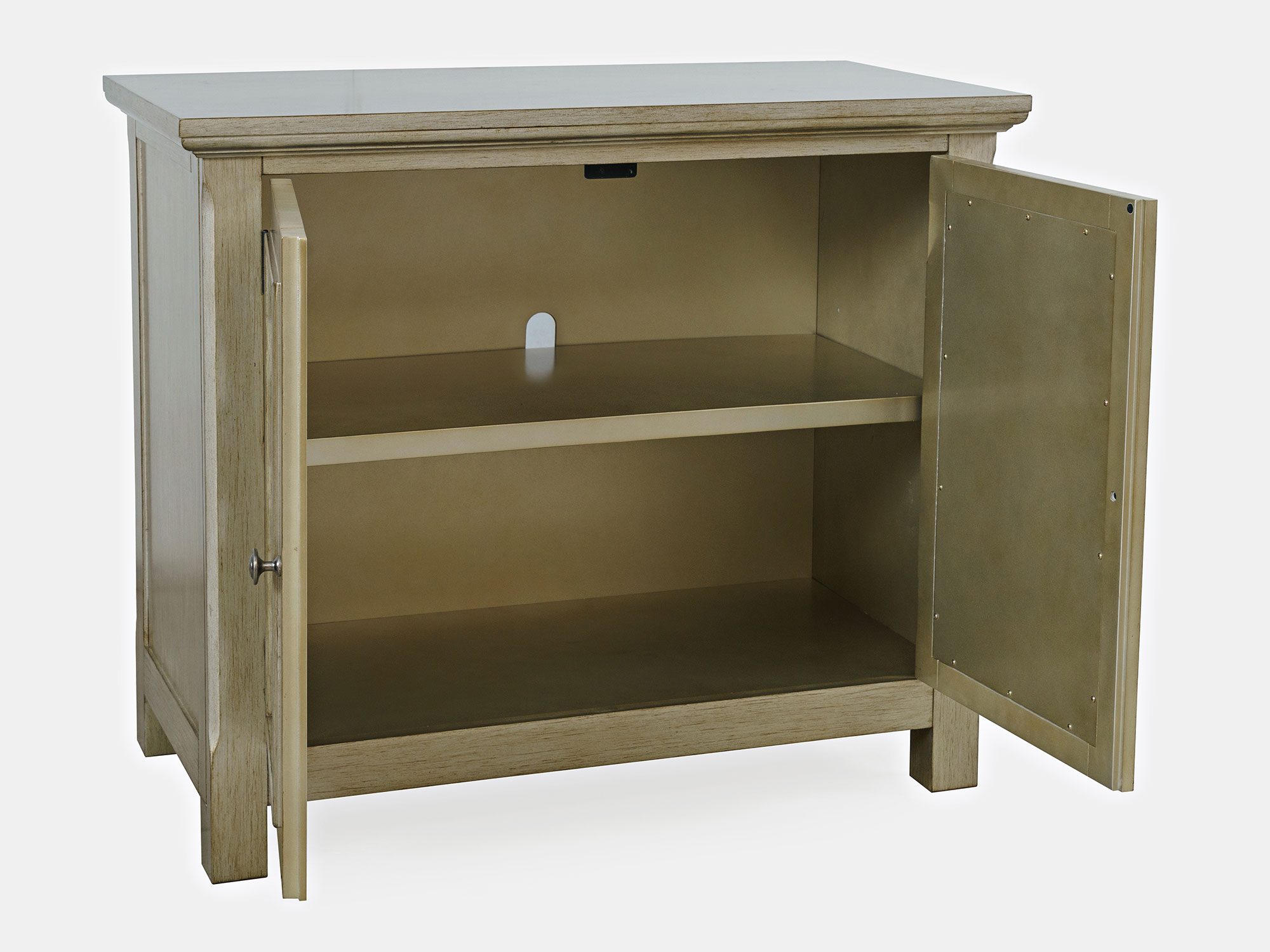 Beżowa komoda z ażurowymi drzwiami do eleganckiego salonu