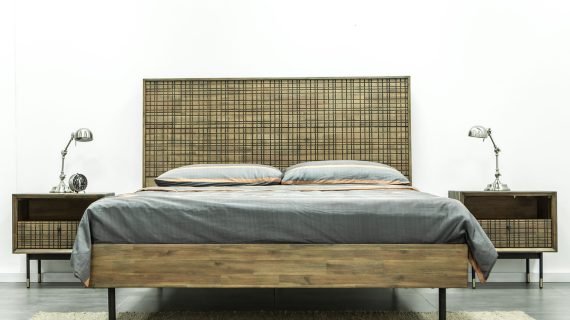 Miniaturka 6 - Łóżko drewniane z akacji z wysokim zagłówkiem