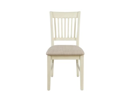 Krzesło tapicerowane w kremowym kolorze