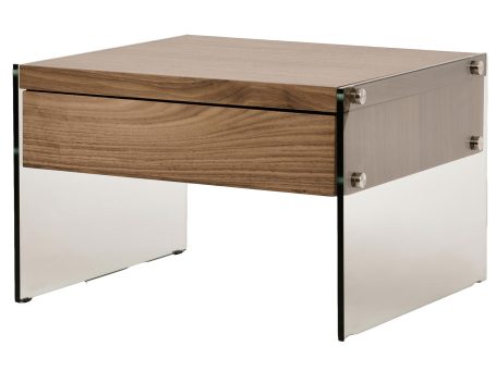 Nowoczesny stolik z eleganckimi nogami ze szkła hartowanego