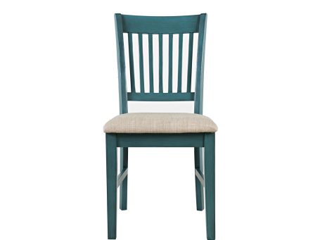 Krzesło drewniane w stylu skandynawskim z tapicerowanym siedziskiem w kolorze beżowym