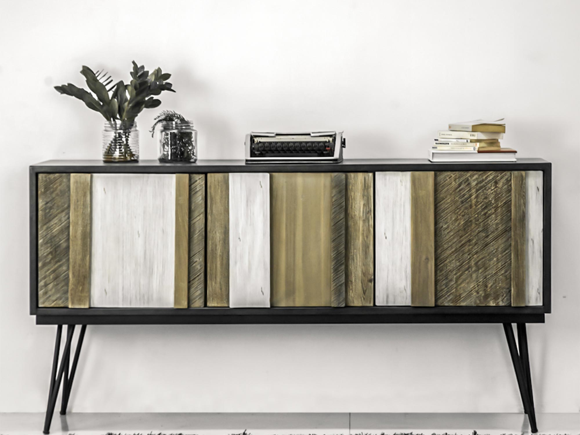 Komoda retro z 3D frontami