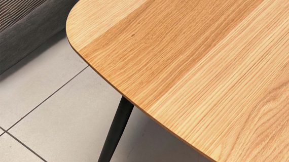 Miniaturka 4 - Stolik Dębowy Geometryczny z Frezowanym Blatem – Linaro 04