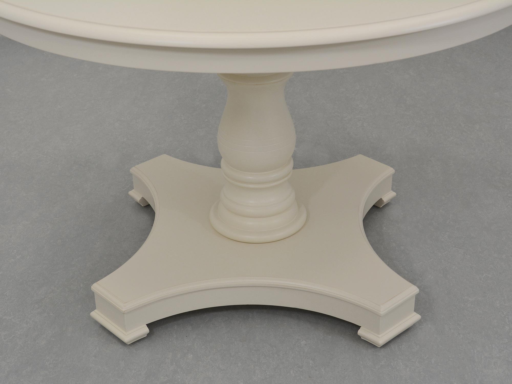 Podstawa stołu dębowego w klasycznym stylu francuskim