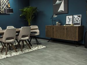 Miniatura 4 - Jídelna z komodou a stolem ve stylu loftovém