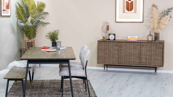 Miniaturka 1 - Komoda z drewna akacji z czarnymi metalowymi nogami