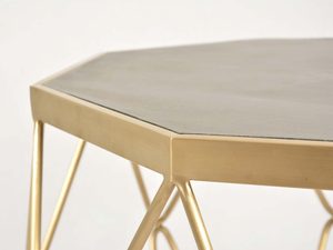 Miniaturka 4 - Stolik pomocniczy glamour geometryczna złota rama ujęcie boczne