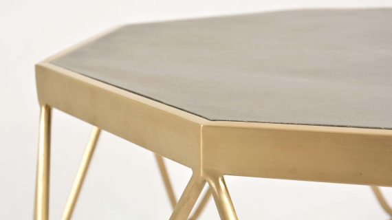 Miniaturka 4 - Stylowy Stolik na złotej ramie z szarym betonowym blatem – Luxe