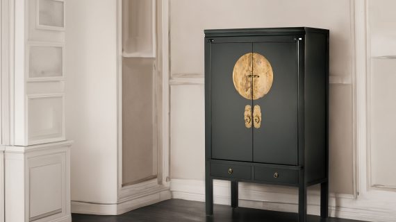 Miniaturka 8 - Klasyczna szafka z azjatyckimi zdobieniami w kolorze czarnym i złotym