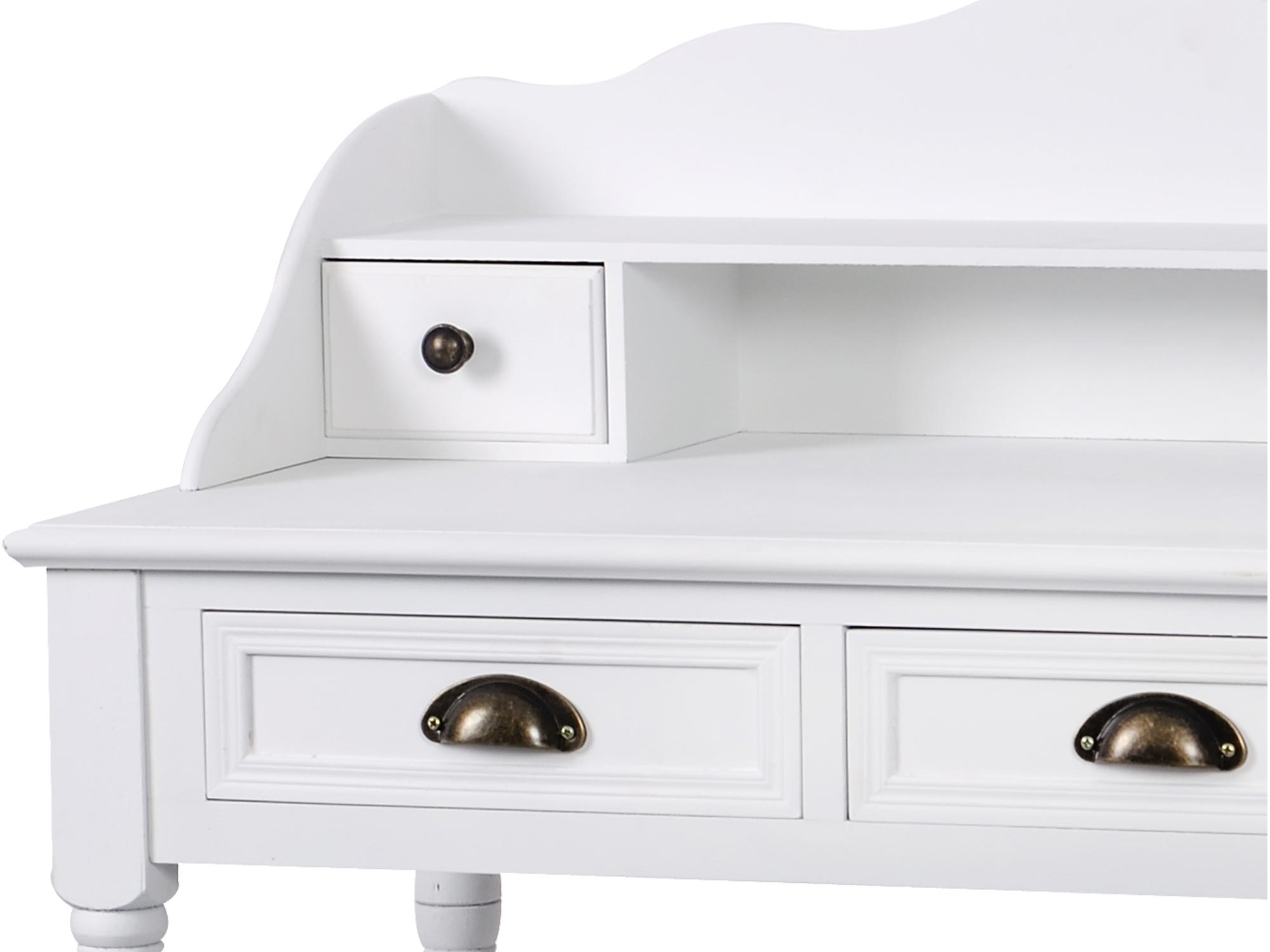 Biała drewniana konsola z szufladami i półką w stylu prowansalskim
