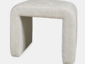 Miniatura 1 - Béžová taburet bouclé z zaobleným sedákem ve stylu skandynawskim