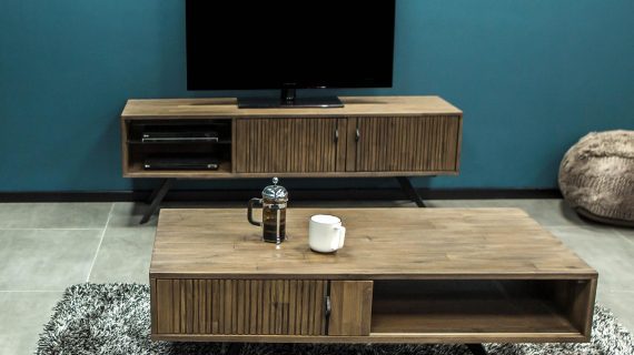 Miniaturka 5 - Komplet mebli RTV z drewna akacjowego do nowoczesnego salonu