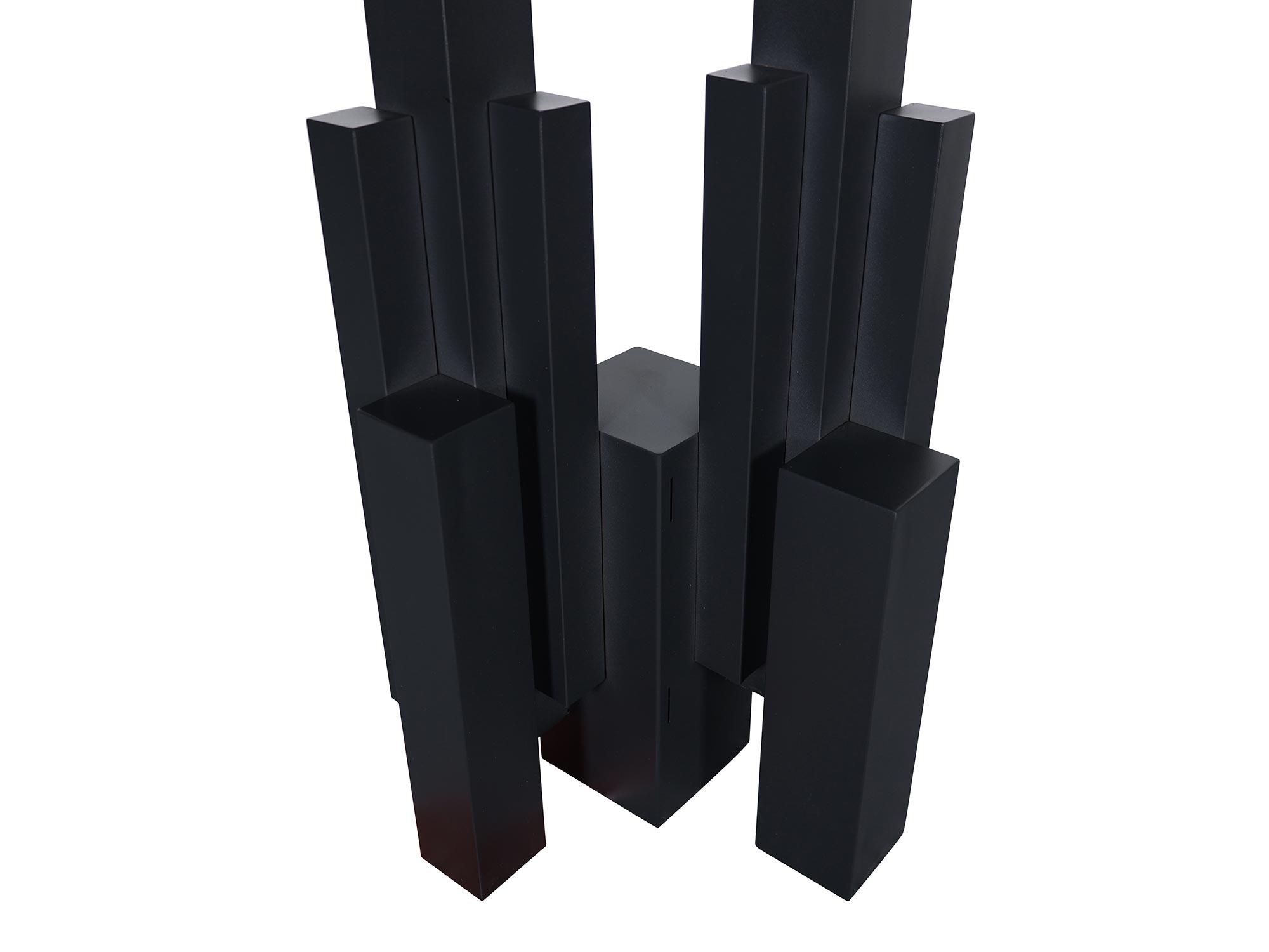 Czarna podstawa stołu o architektonicznej formie w stylu loft Czarna podstawa stołu o architektonicznej formie w stylu loft