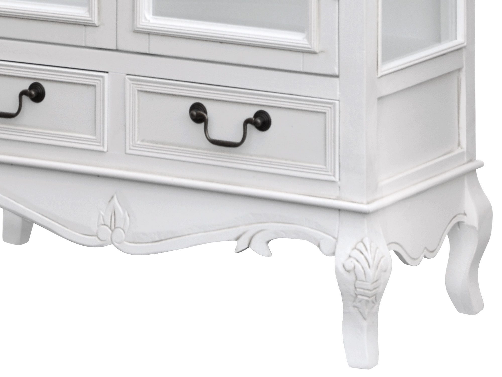 Detale eleganckiej witryny z ozdobnymi nóżkami