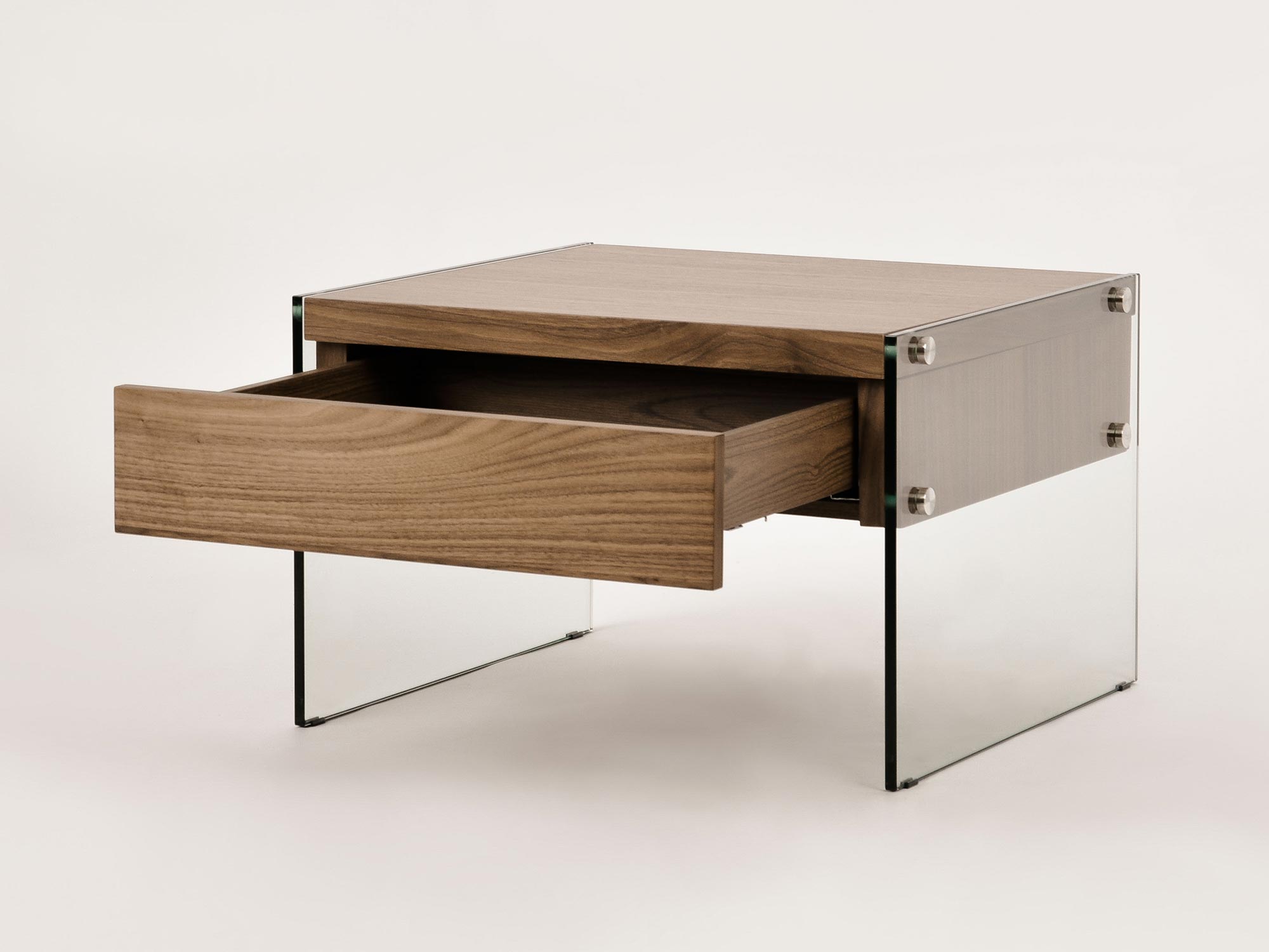 Stylowy stolik w kolorze orzecha z minimalistyczną półką