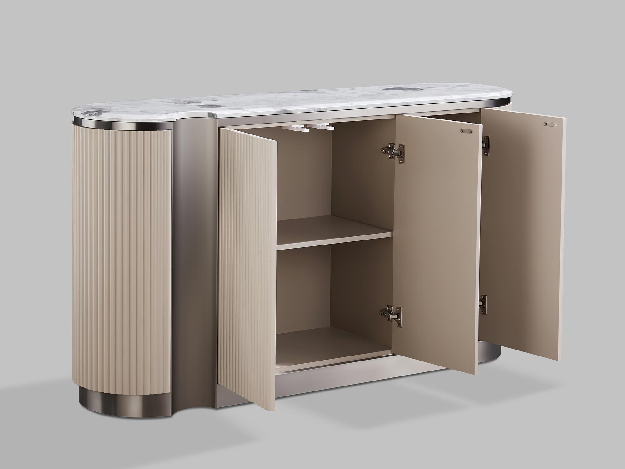 Komoda z ryflowanymi frontami, metalowe wykończenie w stylu art deco