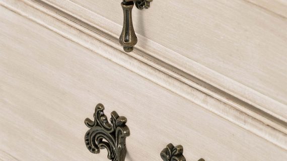 Miniaturka 8 - Komoda prowansalska z giętymi nogami – Laguna