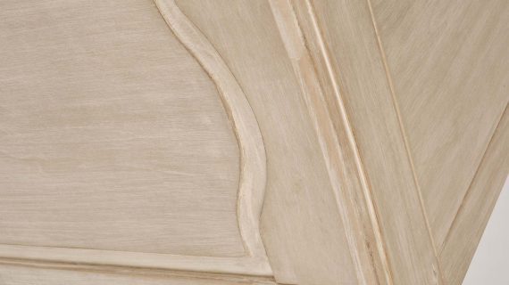 Miniaturka 8 - Komoda z Jasnobeżowego Drewna i Frezowaniami w Prowansalskim Stylu – Laguna