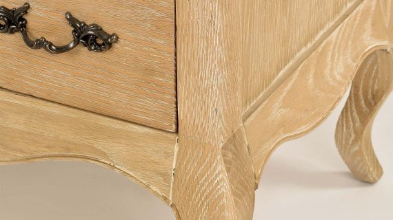 Miniaturka 12 - Komoda Drewniana z Giętymi Nógami i Metalowymi Uchwytem w Stylu Francuskim – Venezia Oak