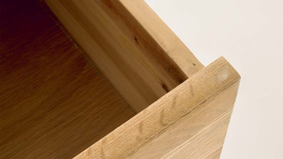 Miniaturka 15 - Komoda Drewniana z Giętymi Nógami i Metalowymi Uchwytem w Stylu Francuskim – Venezia Oak