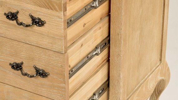 Miniaturka 8 - Komoda Drewniana z Giętymi Nógami i Metalowymi Uchwytem w Stylu Francuskim – Venezia Oak