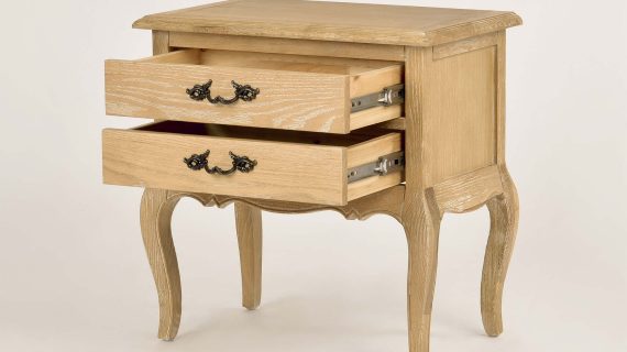 Miniaturka 2 - Szafka Nocna Francuska z Giętymi Nogami i Metalowymi Uchwytem – Venezia Oak