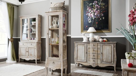 Miniaturka 9 - Kredens z bielonym drewnem