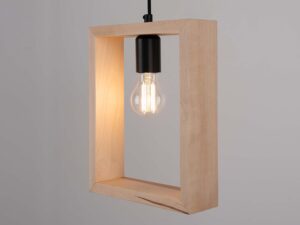 Miniaturka 7 - Lampa drewniana z zapaloną żarówką i widoczną konstrukcją ramy