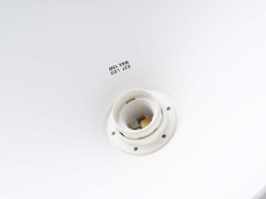 Miniaturka 11 - Wnętrze klosza lampy wiszącej białej z gniazdem E27
