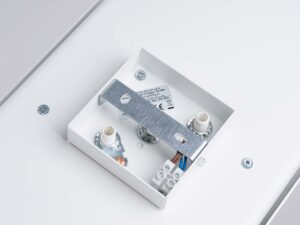Miniaturka 7 - Puszka montażowa kinkietu LED z gniazdami żarówek i okablowaniem