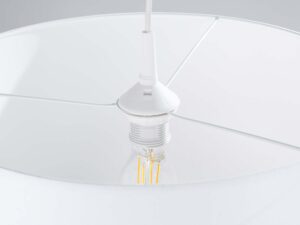 Miniaturka 7 - Mocowanie żarówki LED wewnątrz białego abażura lampy wiszącej