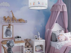 Miniaturka 8 - Sufitowa lampa z kolorowymi wróżkami w pokoju z różowym baldachimem