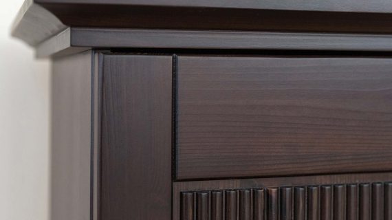 Miniaturka 1 - Klasyczna nowoczesna sosnowa komoda Kalari