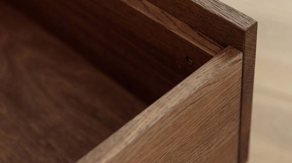 Miniaturka 5 - Klasyczny dębowy nowoczesny stolik Essentia