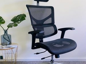 Miniatura 4 - Černý kancelářské křeslo ergonomiczny siatkowy v aranžmá perspektiva