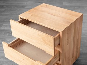 Miniatura 3 - Dubová skříňka nocna se dvěma otevřenými zásuvkami pohled shora
