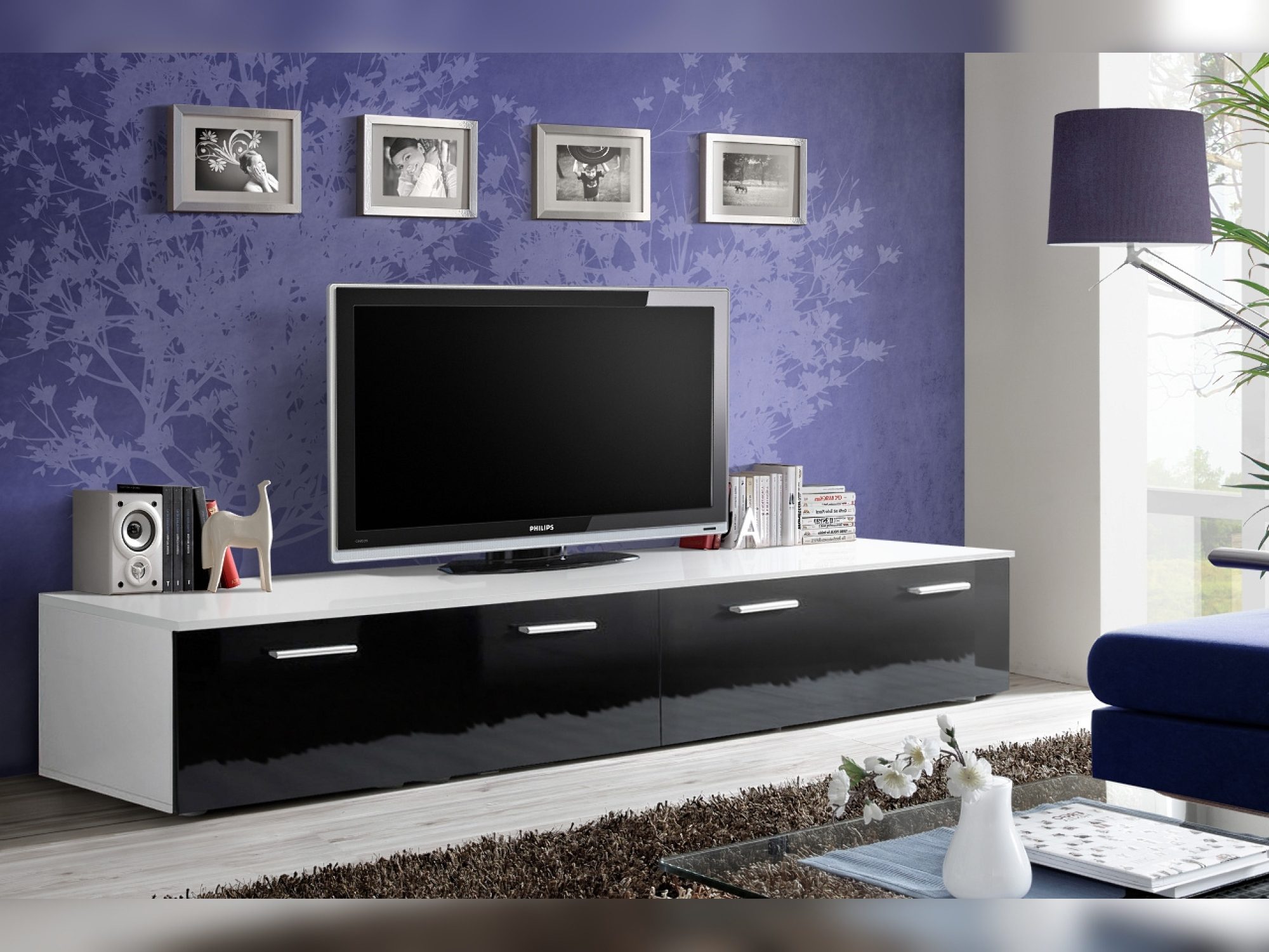 TV stolek Duvero 200 cm, bílý korpus, černý lesk