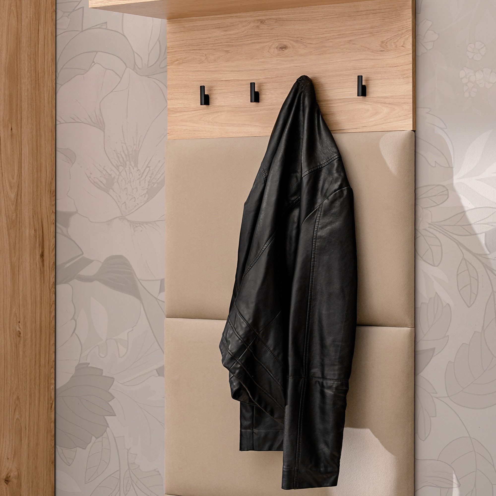 Wandpaneel Pedrivo mit Jacke und gepolsterter Rückwand
