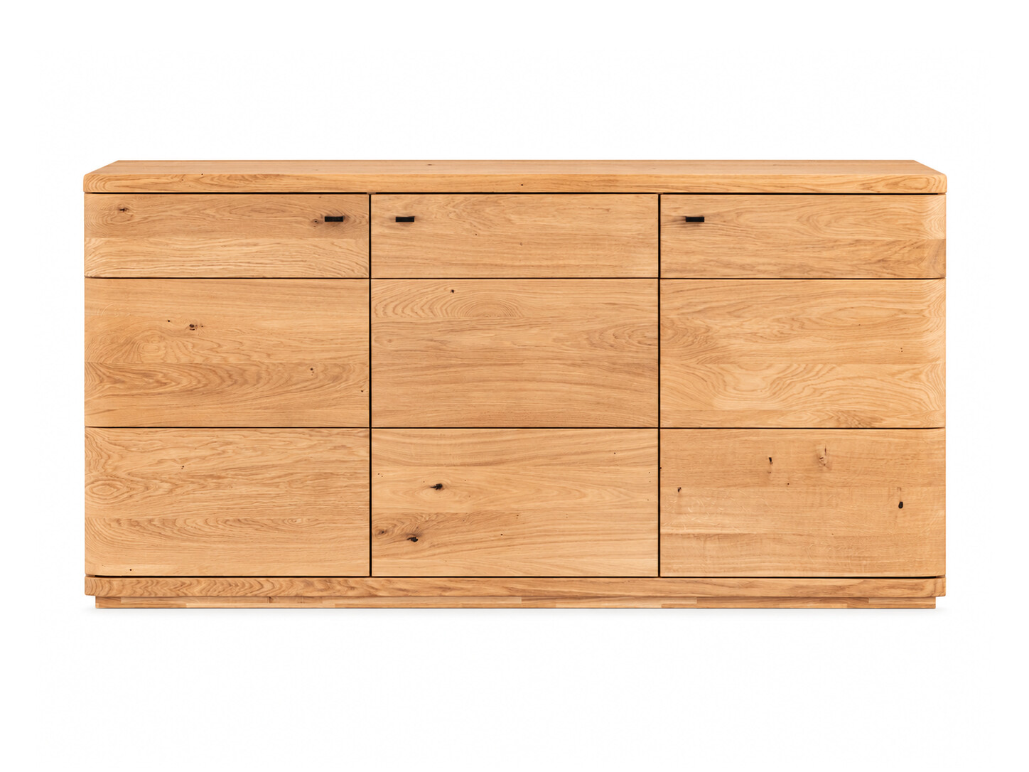 Eichenkommode Corvena 181 cm – Ansicht auf weißem Hintergrund