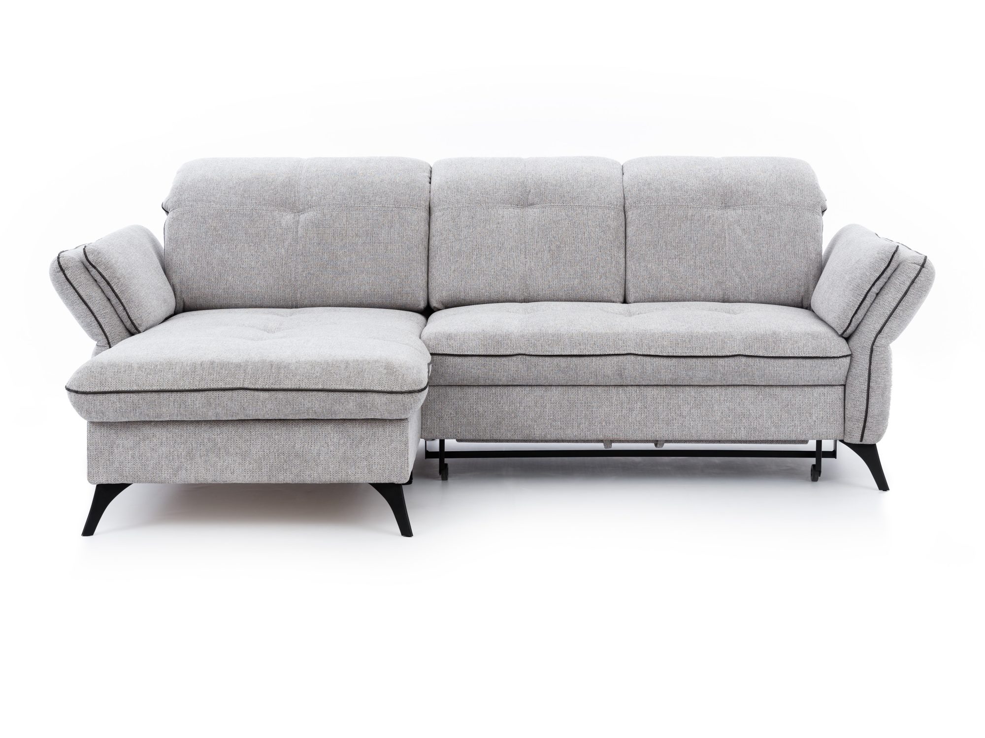 Ecksofa Trevalio mit Ottomane, 270 cm, hellgrauer Stoff, schräge Füße, vor weißem Hintergrund
